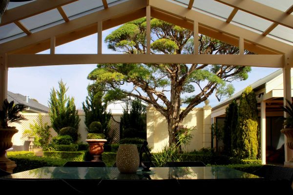 garden3-42F7C1B18-910C-0728-4547-BCA11D93A9B8.jpg